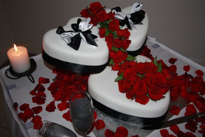 Wedding Cake Three Hearts Black and White